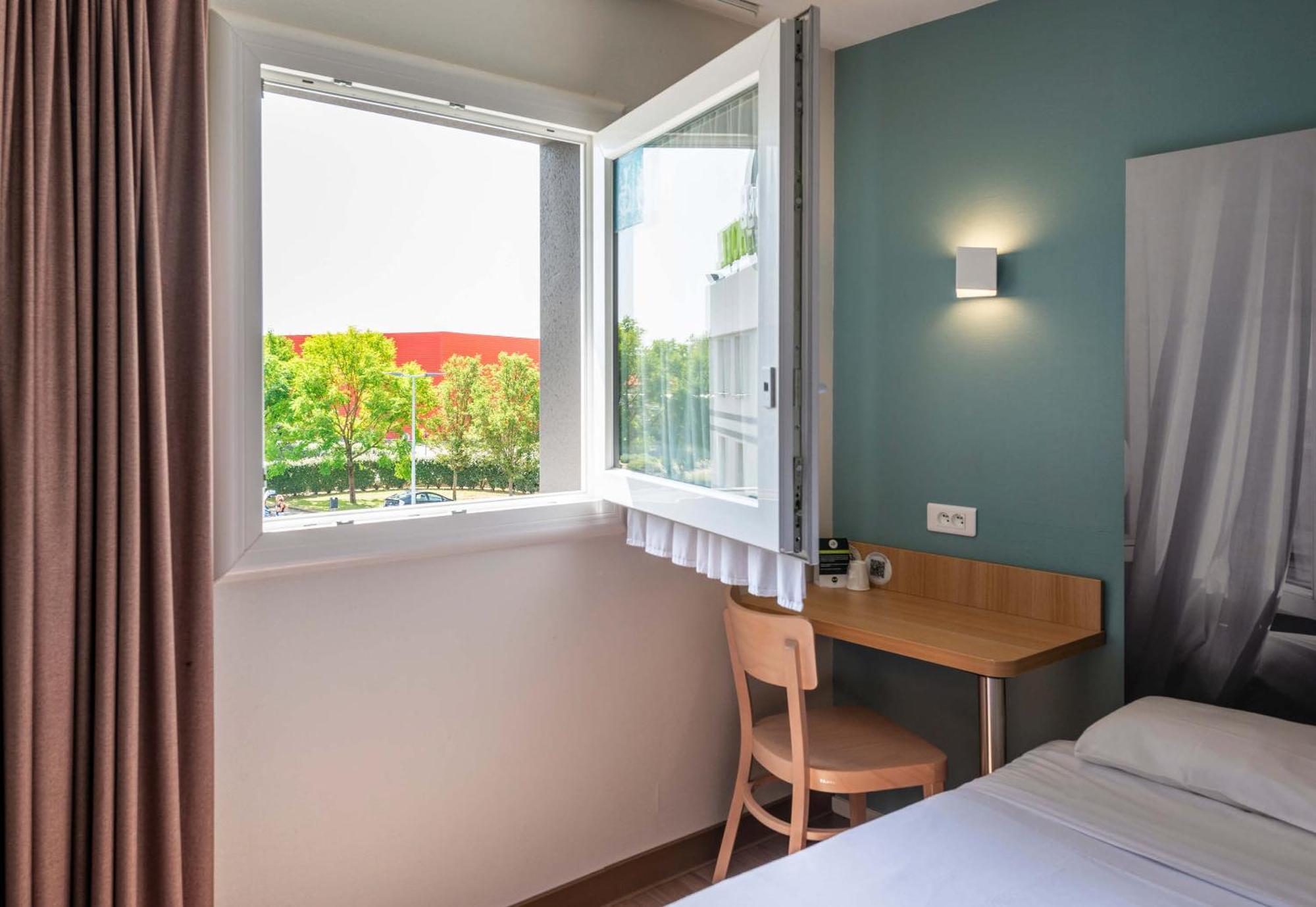 B&B Hôtel Montauban Hotel