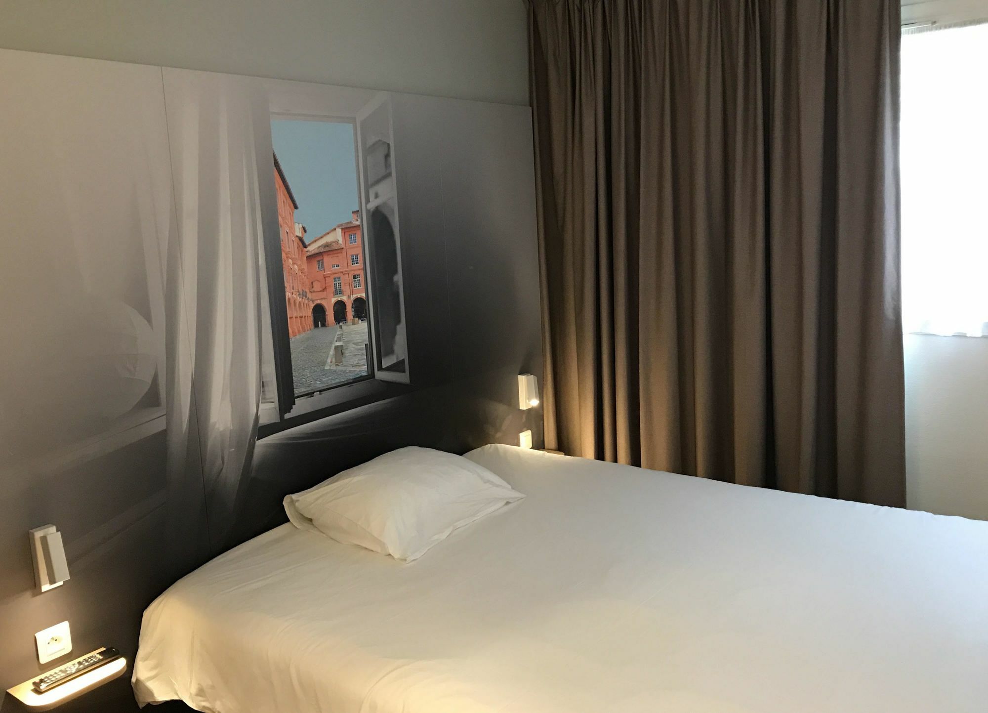 B&B Hôtel Montauban Hotel